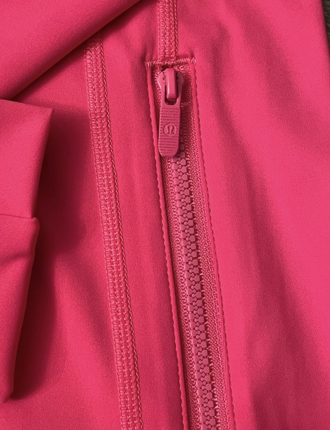 Define jacket flash pink